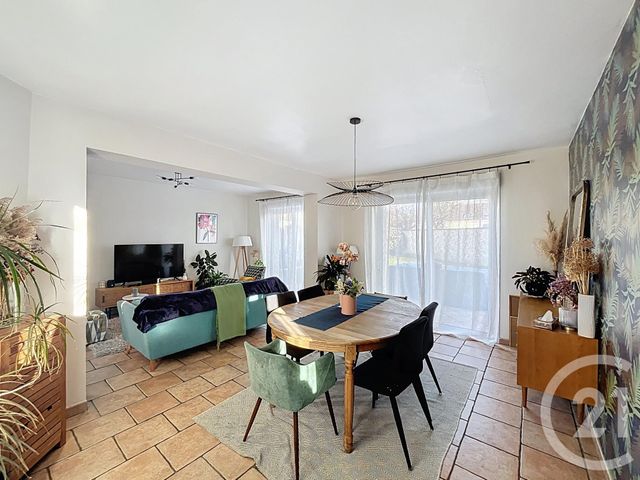 Maison &agrave; louer - 5 pi&egrave;ces - 118 m2 - Lacroix St Ouen - 60 - PICARDIE