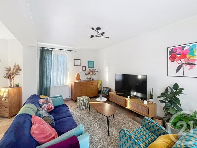 Maison &agrave; louer - 5 pi&egrave;ces - 118 m2 - Lacroix St Ouen - 60 - PICARDIE