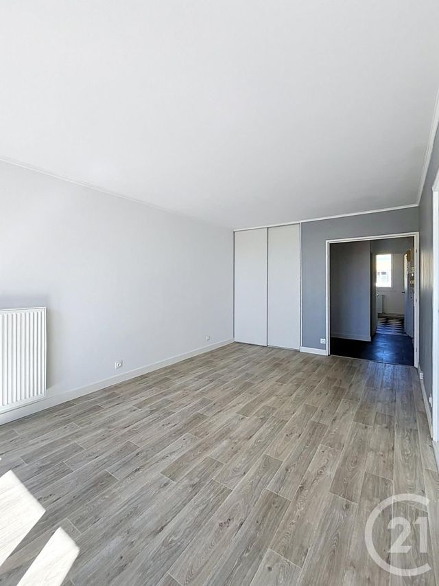 Appartement &agrave; louer - 3 pi&egrave;ces - 59,48 m2 - Compiegne - 60 - PICARDIE