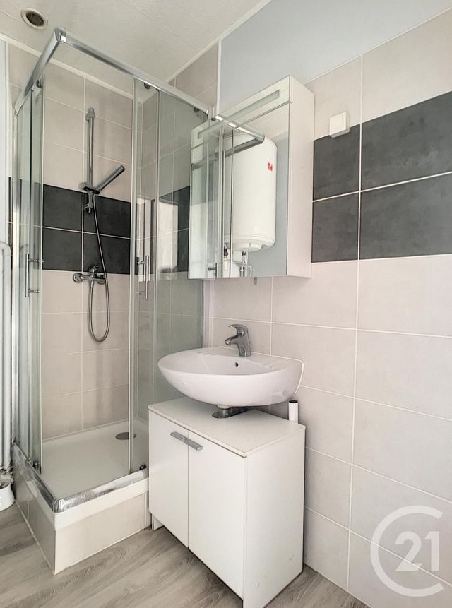 Appartement &agrave; louer - 2 pi&egrave;ces - 40,86 m2 - Verberie - 60 - PICARDIE