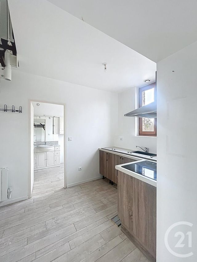 Appartement F3 &agrave; louer - 3 pi&egrave;ces - 56,32 m2 - Lacroix St Ouen - 60 - PICARDIE
