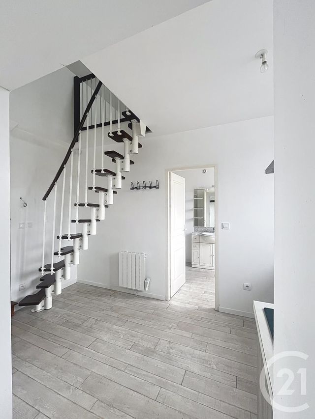 Appartement F3 &agrave; louer - 3 pi&egrave;ces - 56,32 m2 - Lacroix St Ouen - 60 - PICARDIE