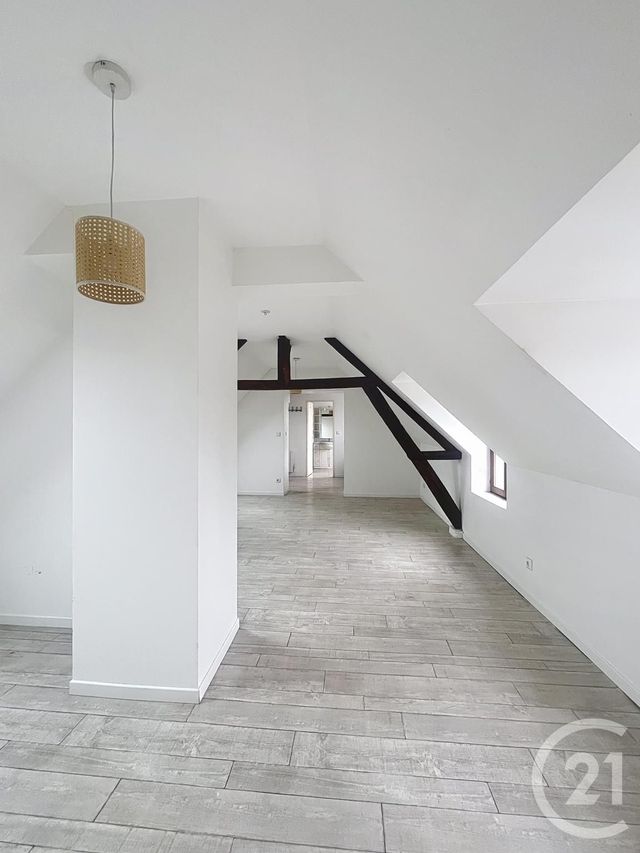 Appartement F3 &agrave; louer - 3 pi&egrave;ces - 56,32 m2 - Lacroix St Ouen - 60 - PICARDIE