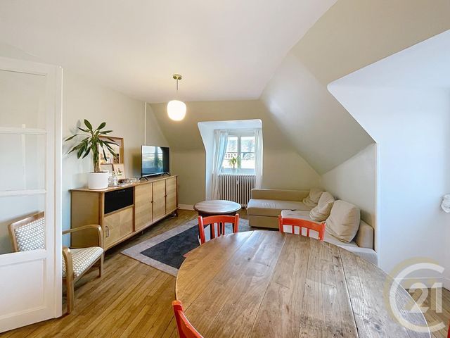 Appartement F3 &agrave; louer - 3 pi&egrave;ces - 71,24 m2 - Compiegne - 60 - PICARDIE