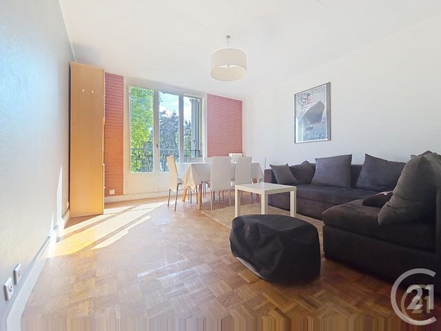 Appartement F3 &agrave; louer - 4 pi&egrave;ces - 65,65 m2 - Compiegne - 60 - PICARDIE