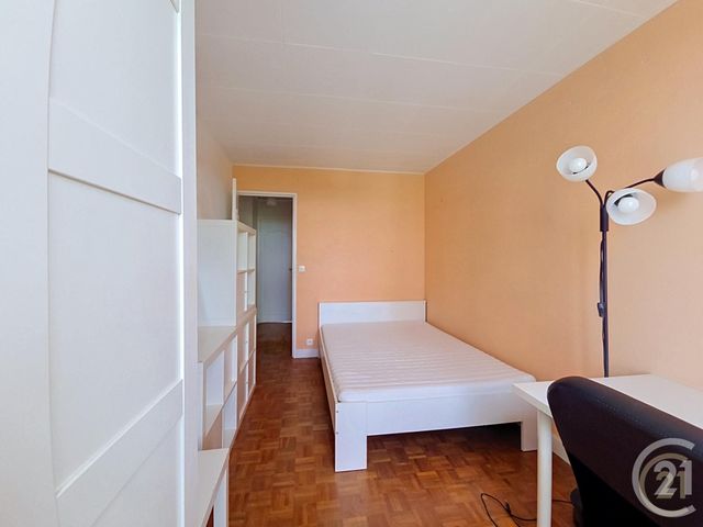 Appartement F3 &agrave; louer - 4 pi&egrave;ces - 65,65 m2 - Compiegne - 60 - PICARDIE