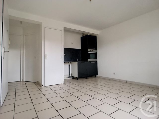 Appartement F2 &agrave; louer - 2 pi&egrave;ces - 30,50 m2 - Lacroix St Ouen - 60 - PICARDIE