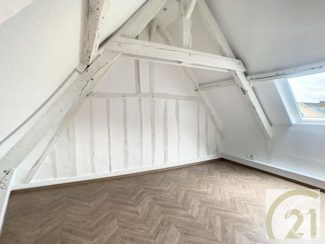 Appartement Duplex &agrave; louer - 2 pi&egrave;ces - 50,09 m2 - Compiegne - 60 - PICARDIE