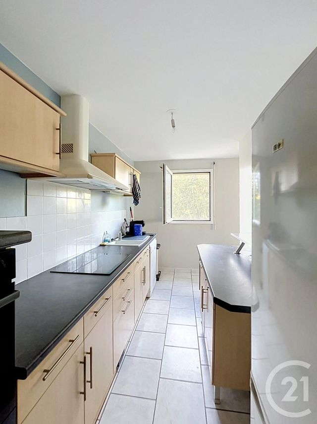 Appartement F3 &agrave; louer - 3 pi&egrave;ces - 65,52 m2 - Compiegne - 60 - PICARDIE