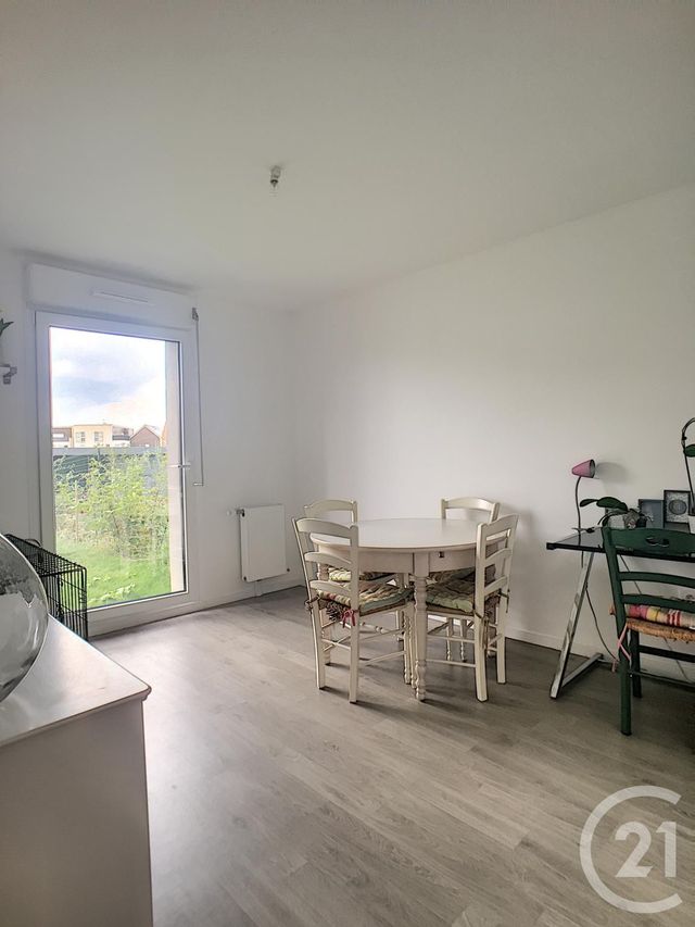 Maison &agrave; louer - 3 pi&egrave;ces - 63,90 m2 - Lacroix St Ouen - 60 - PICARDIE