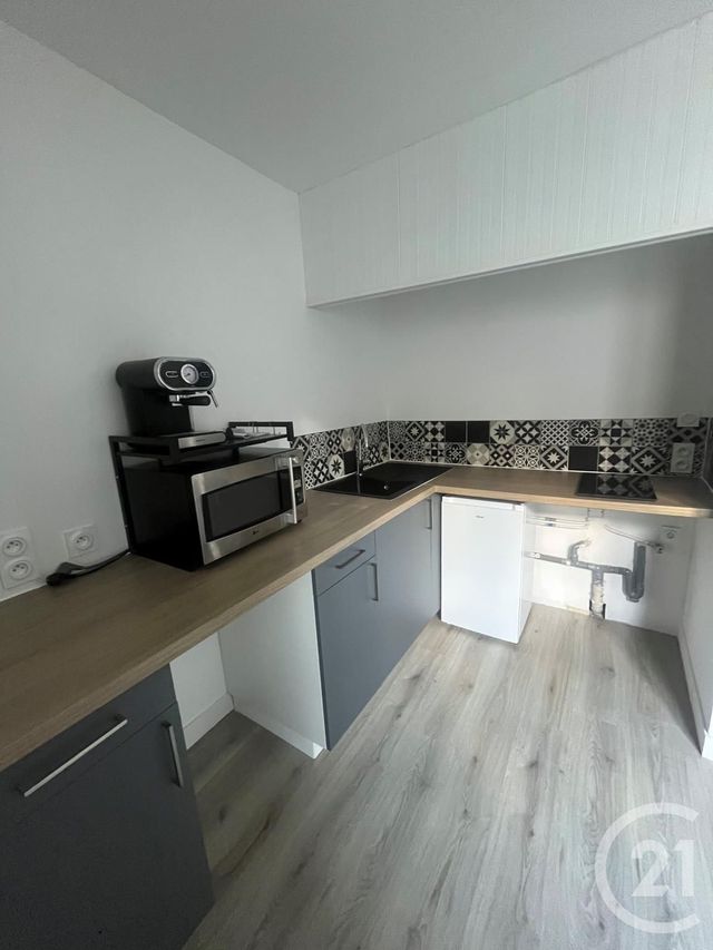 Appartement F1 &agrave; louer - 1 pi&egrave;ce - 13,22 m2 - Compiegne - 60 - PICARDIE