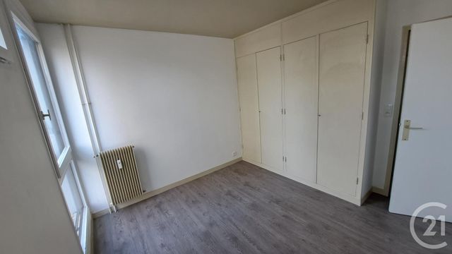 Appartement F5 &agrave; louer - 5 pi&egrave;ces - 96,97 m2 - Compiegne - 60 - PICARDIE