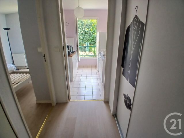 Appartement F2 &agrave; louer - 2 pi&egrave;ces - 49,11 m2 - Compiegne - 60 - PICARDIE