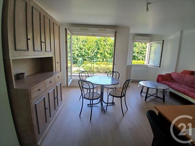 Appartement F2 &agrave; louer - 2 pi&egrave;ces - 49,11 m2 - Compiegne - 60 - PICARDIE