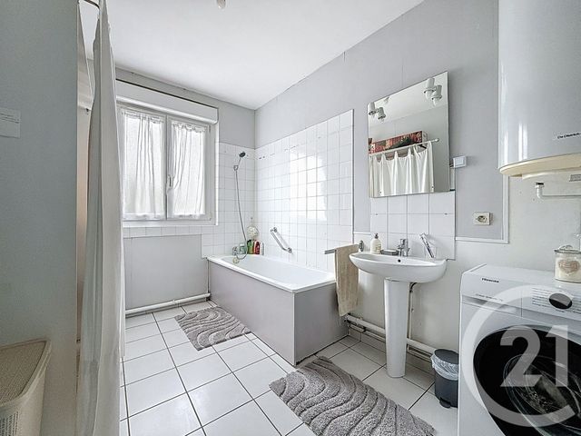 Appartement à vendre - 3 pièces - 68,36 m2 - Ressons Sur Matz - 60 - PICARDIE