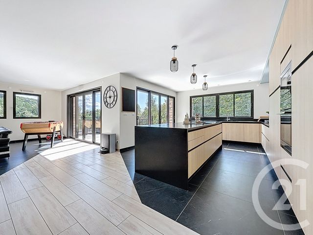 Afficher la photo en grand Maison à vendre - 5 pièces - 188,80 m2 - Villers Sur Coudun - 60 - PICARDIE