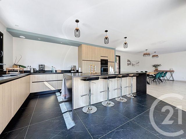 Afficher la photo en grand Maison à vendre - 5 pièces - 188,80 m2 - Villers Sur Coudun - 60 - PICARDIE