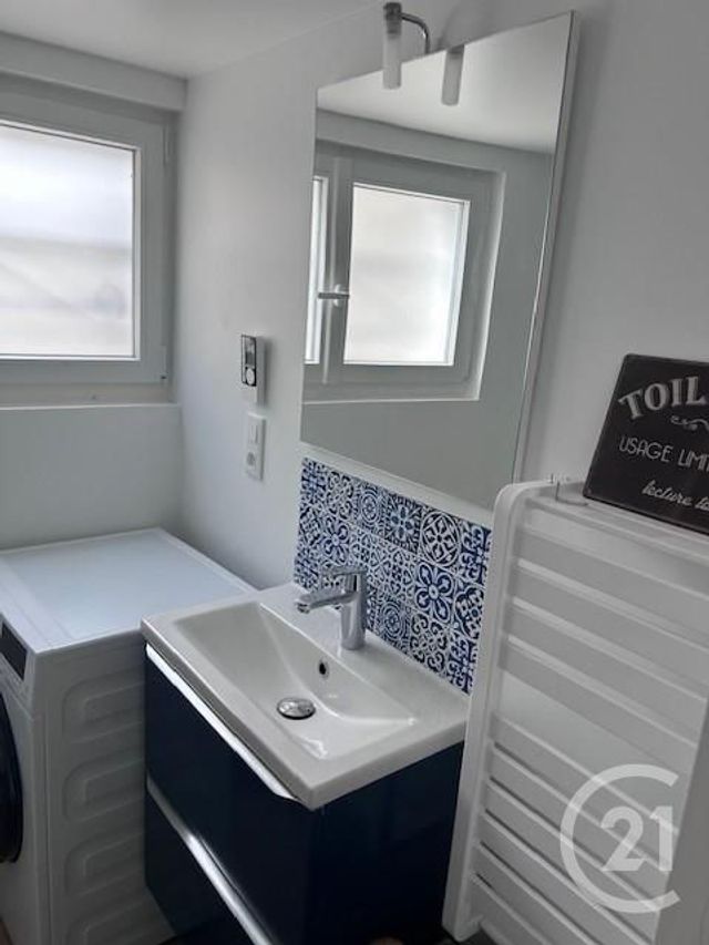 Appartement à louer - 2 pièces - 31 m2 - Thourotte - 60 - PICARDIE