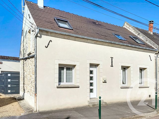 Maison à vendre - 4 pièces - 143,19 m2 - Coudun - 60 - PICARDIE