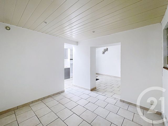 Appartement F4 à louer - 4 pièces - 62,32 m2 - Thourotte - 60 - PICARDIE