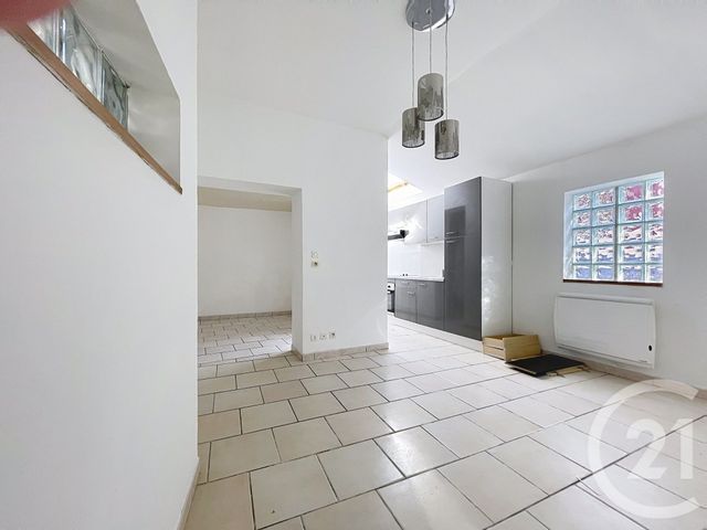 Appartement F4 à louer - 4 pièces - 62,32 m2 - Thourotte - 60 - PICARDIE