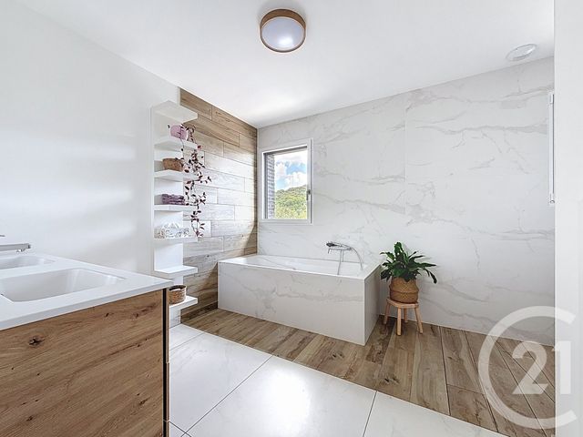 Maison à vendre - 5 pièces - 188,80 m2 - Villers Sur Coudun - 60 - PICARDIE