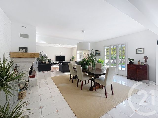 Afficher la photo en grand Maison à vendre - 7 pièces - 230 m2 - Tracy Le Mont - 60 - PICARDIE