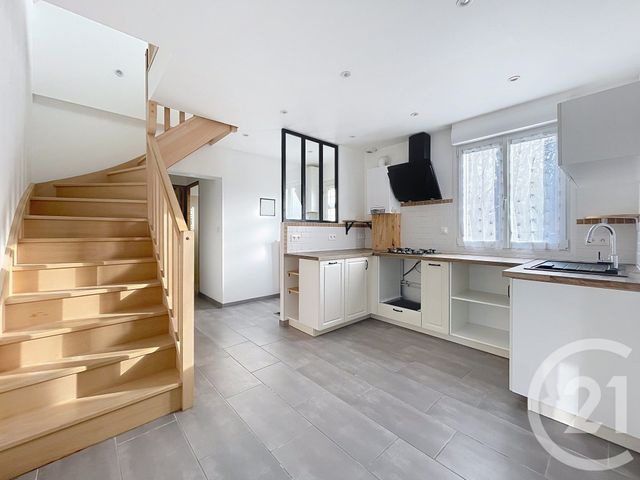 Maison &agrave; louer - 3 pi&egrave;ces - 72,94 m2 - Cambronne Les Ribecourt - 60 - PICARDIE