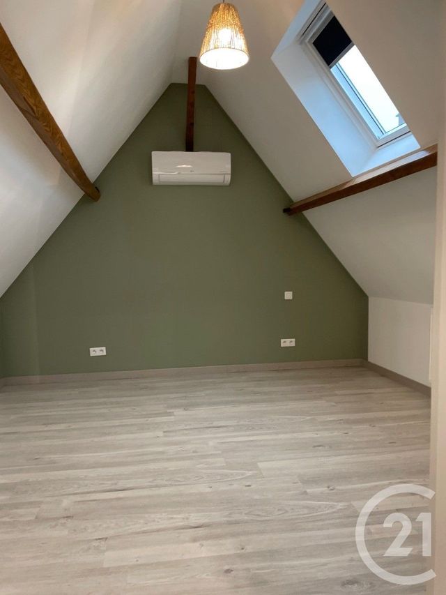 Maison &agrave; louer - 3 pi&egrave;ces - 72,94 m2 - Cambronne Les Ribecourt - 60 - PICARDIE