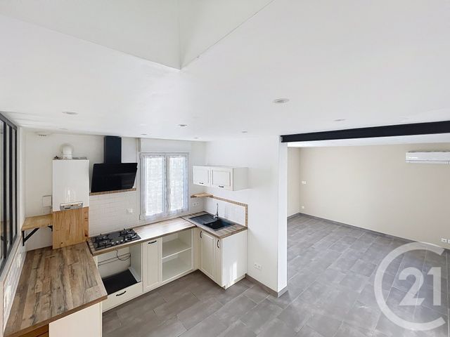 Maison &agrave; louer - 3 pi&egrave;ces - 72,94 m2 - Cambronne Les Ribecourt - 60 - PICARDIE