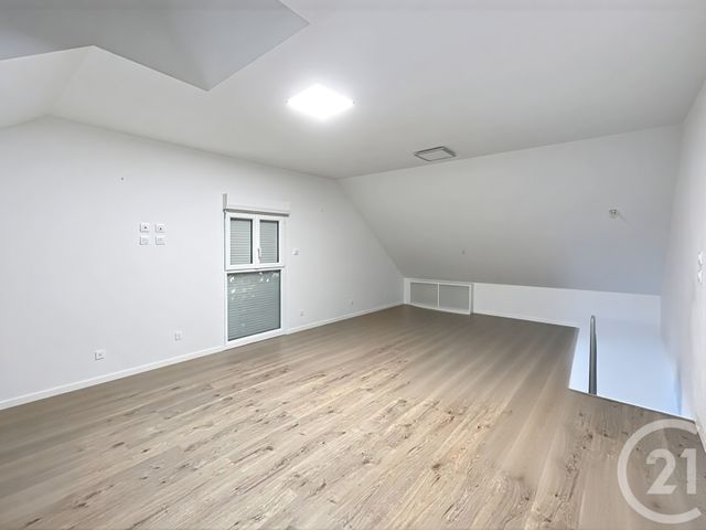 Maison &agrave; louer - 2 pi&egrave;ces - 58 m2 - Boulogne La Grasse - 60 - PICARDIE