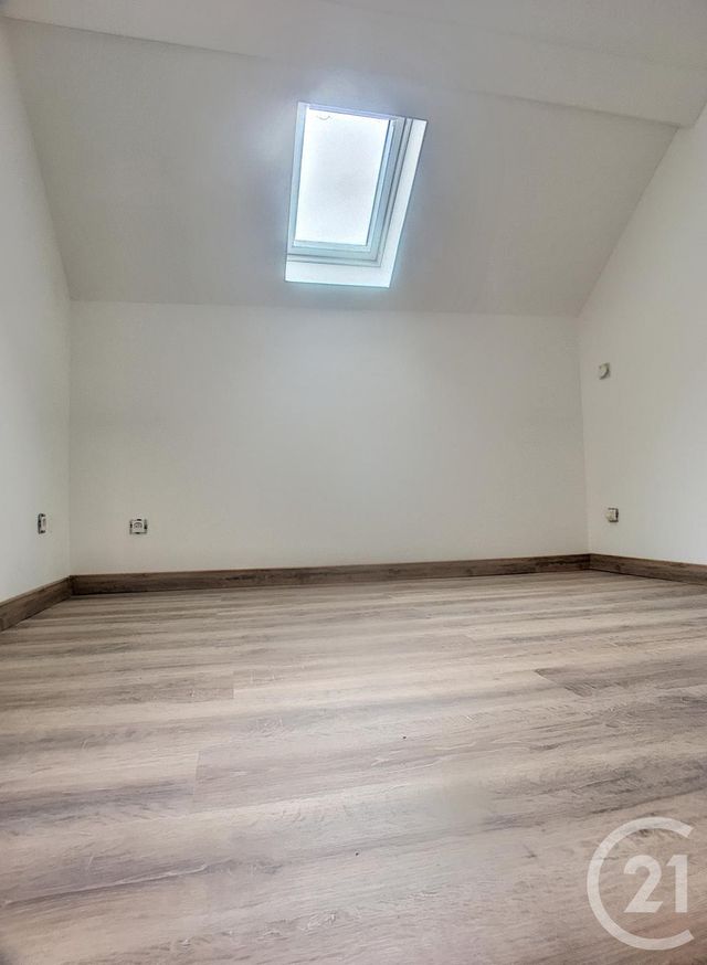 Appartement F2 &agrave; louer - 2 pi&egrave;ces - 23,73 m2 - Margny Les Compiegne - 60 - PICARDIE