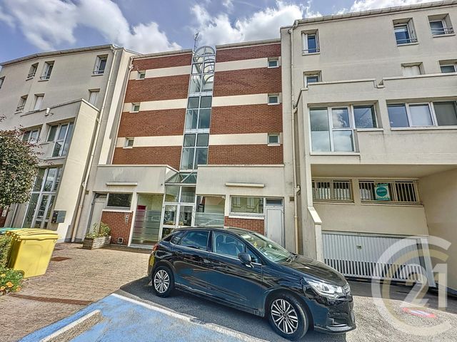 Appartement Studio &agrave; louer - 1 pi&egrave;ce - 28,63 m2 - Compiegne - 60 - PICARDIE