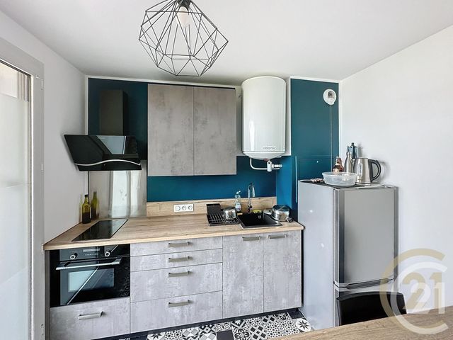 Appartement Studio &agrave; louer - 1 pi&egrave;ce - 28,63 m2 - Compiegne - 60 - PICARDIE