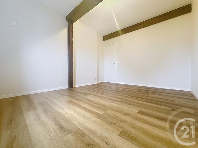 Appartement F4 &agrave; louer - 6 pi&egrave;ces - 95,29 m2 - Longueil Ste Marie - 60 - PICARDIE