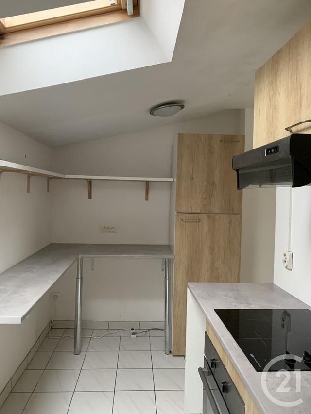 Appartement T3 &agrave; louer - 3 pi&egrave;ces - 71,13 m2 - Jaux - 60 - PICARDIE