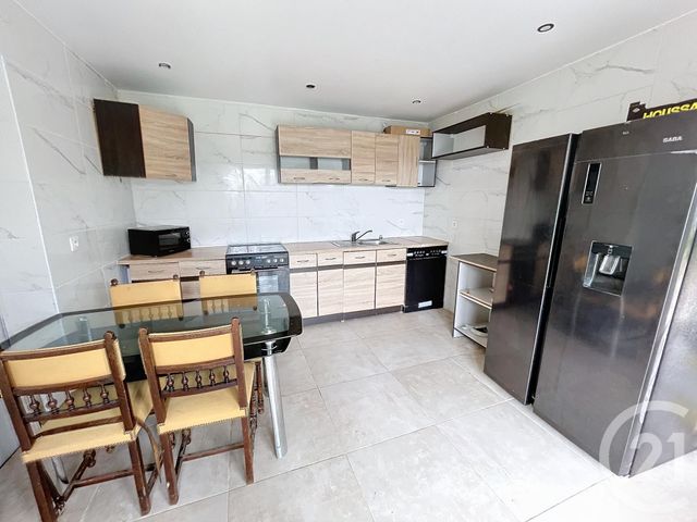 Maison &agrave; louer - 8 pi&egrave;ces - 126,41 m2 - Mortemer - 60 - PICARDIE