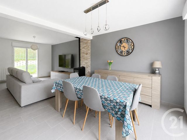 Maison &agrave; louer - 5 pi&egrave;ces - 115 m2 - Janville - 60 - PICARDIE