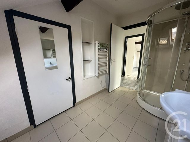 Appartement F3 &agrave; louer - 3 pi&egrave;ces - 60,55 m2 - Ribecourt Dreslincourt - 60 - PICARDIE