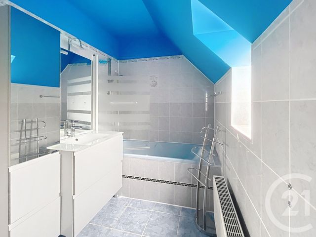 Maison &agrave; louer - 5 pi&egrave;ces - 93,43 m2 - Longueil Annel - 60 - PICARDIE