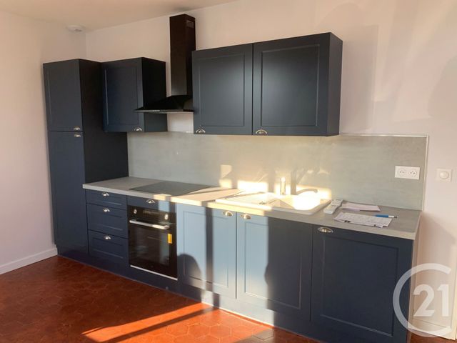 Appartement F3 &agrave; louer - 2 pi&egrave;ces - 46,13 m2 - Longueil Annel - 60 - PICARDIE