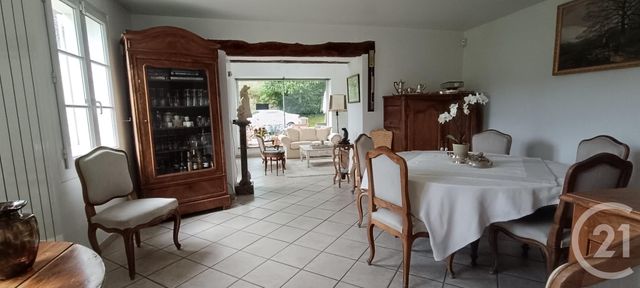 Maison &agrave; louer - 5 pi&egrave;ces - 164,92 m2 - Pierrefonds - 60 - PICARDIE
