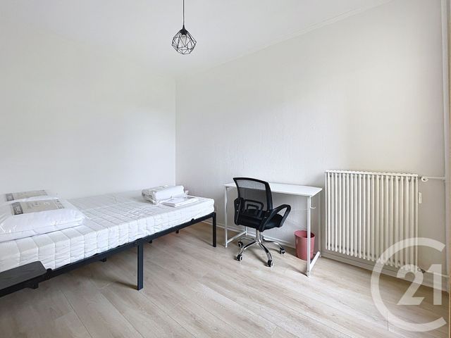 Appartement Chambre &agrave; louer - 4 pi&egrave;ces - 77,13 m2 - Compiegne - 60 - PICARDIE