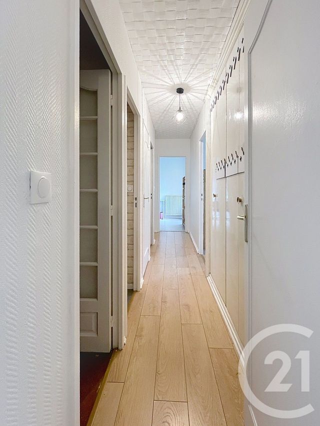 Appartement Chambre &agrave; louer - 4 pi&egrave;ces - 77,13 m2 - Compiegne - 60 - PICARDIE